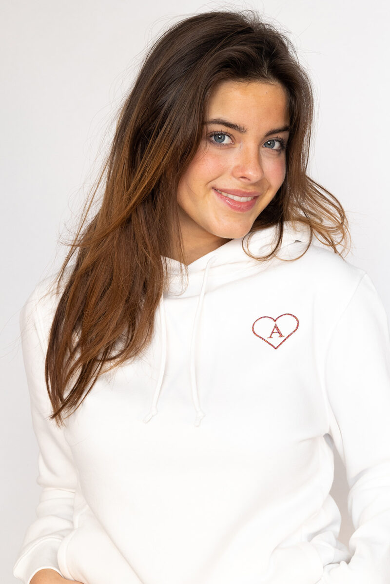 Gepersonaliseerde hoodie eigen letter & open hartje - Afbeelding 5